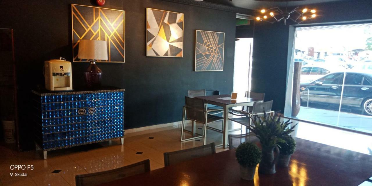 T Hotel Johor Bahru Skudai Exterior foto